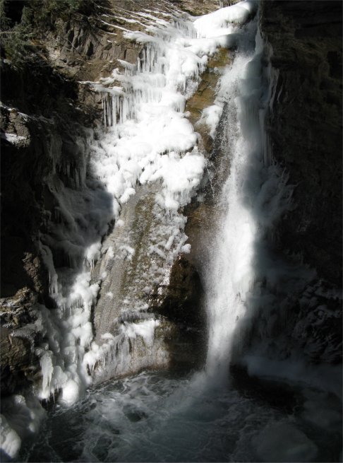 [JohnsonsCanyon4.jpg]
