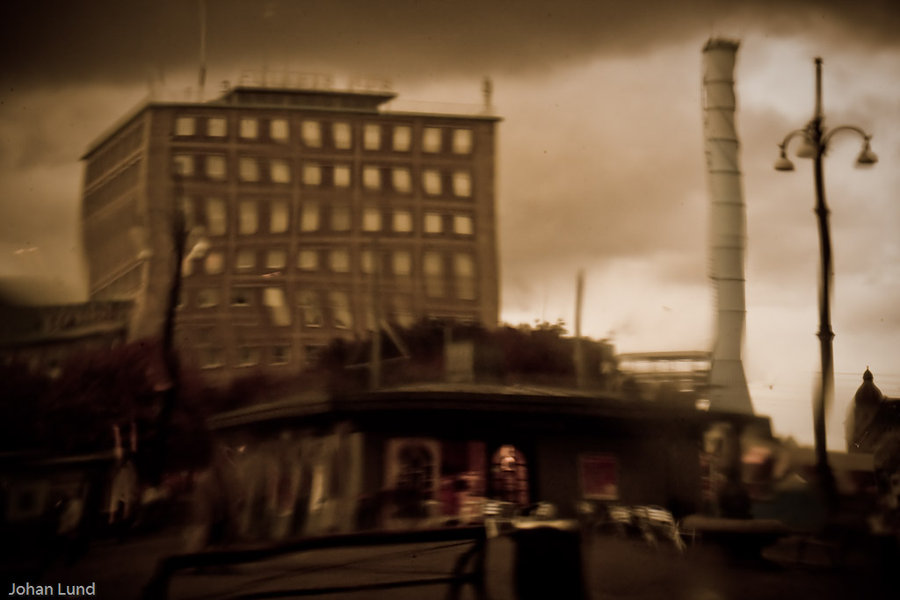 [Igenom_botten_av_ett_glas__by_JohanLund.jpg]