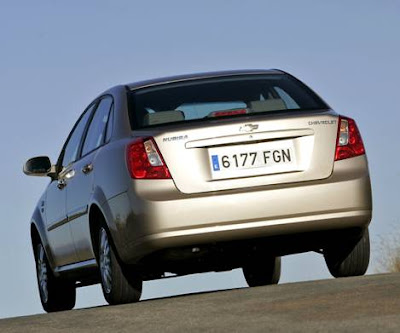 2007+Chevrolet+Nubira+Sedan+rear.jpg