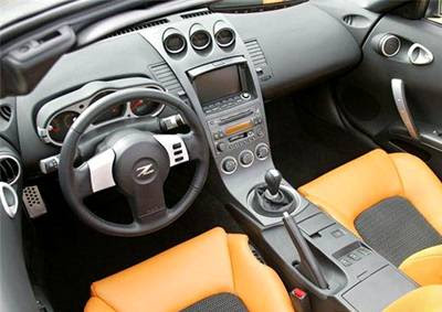 2005%20Nissan%20350Z%20Roadster%20interior.jpg