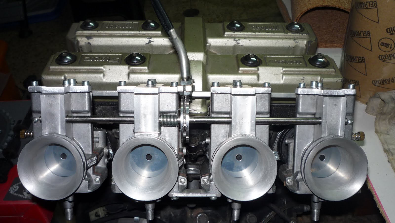 Yamaha FZX 750 Rebuild Lectron carbs