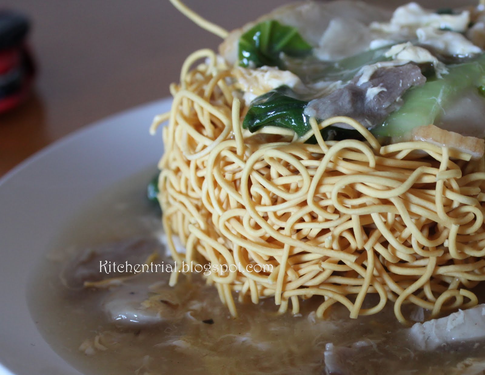 Kitchen Trial Crispy Noodle with Egg flour gravy ( Yee Mien)