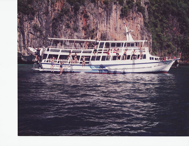 Dive Boat Pii-Pii Islands