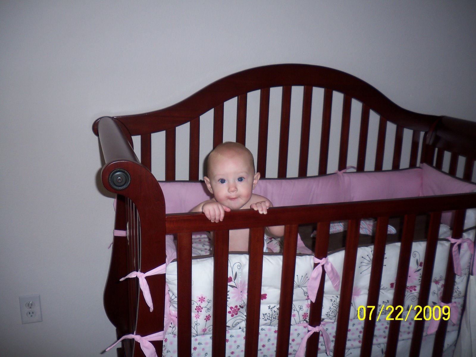[ava+six+months+024.JPG]