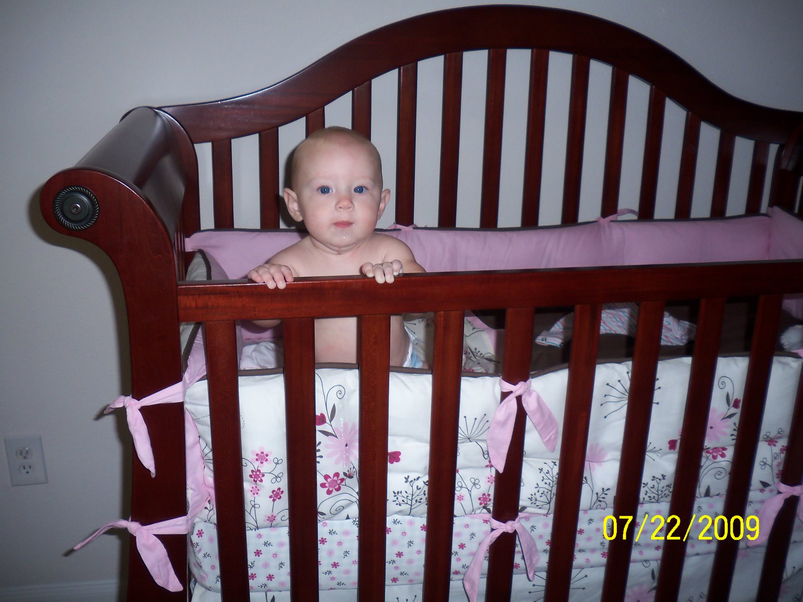 [ava+six+months+032.JPG]
