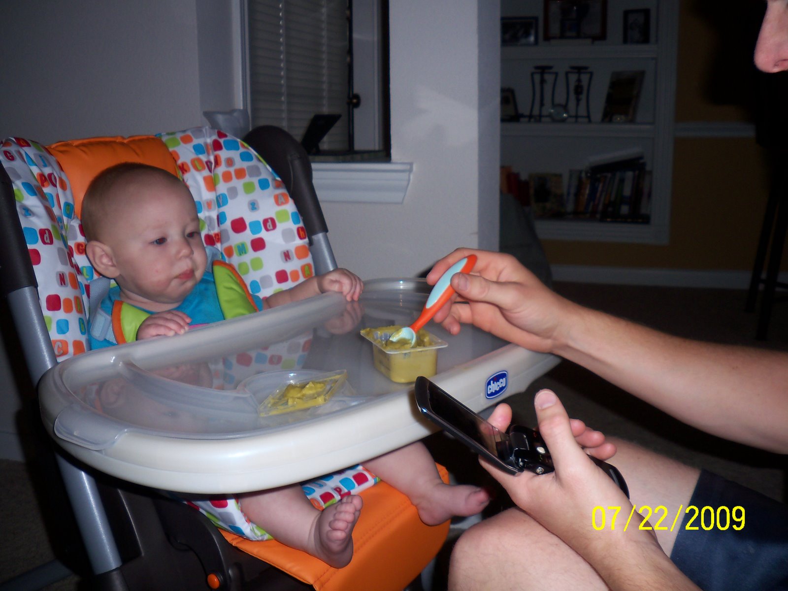 [ava+six+months+041.JPG]