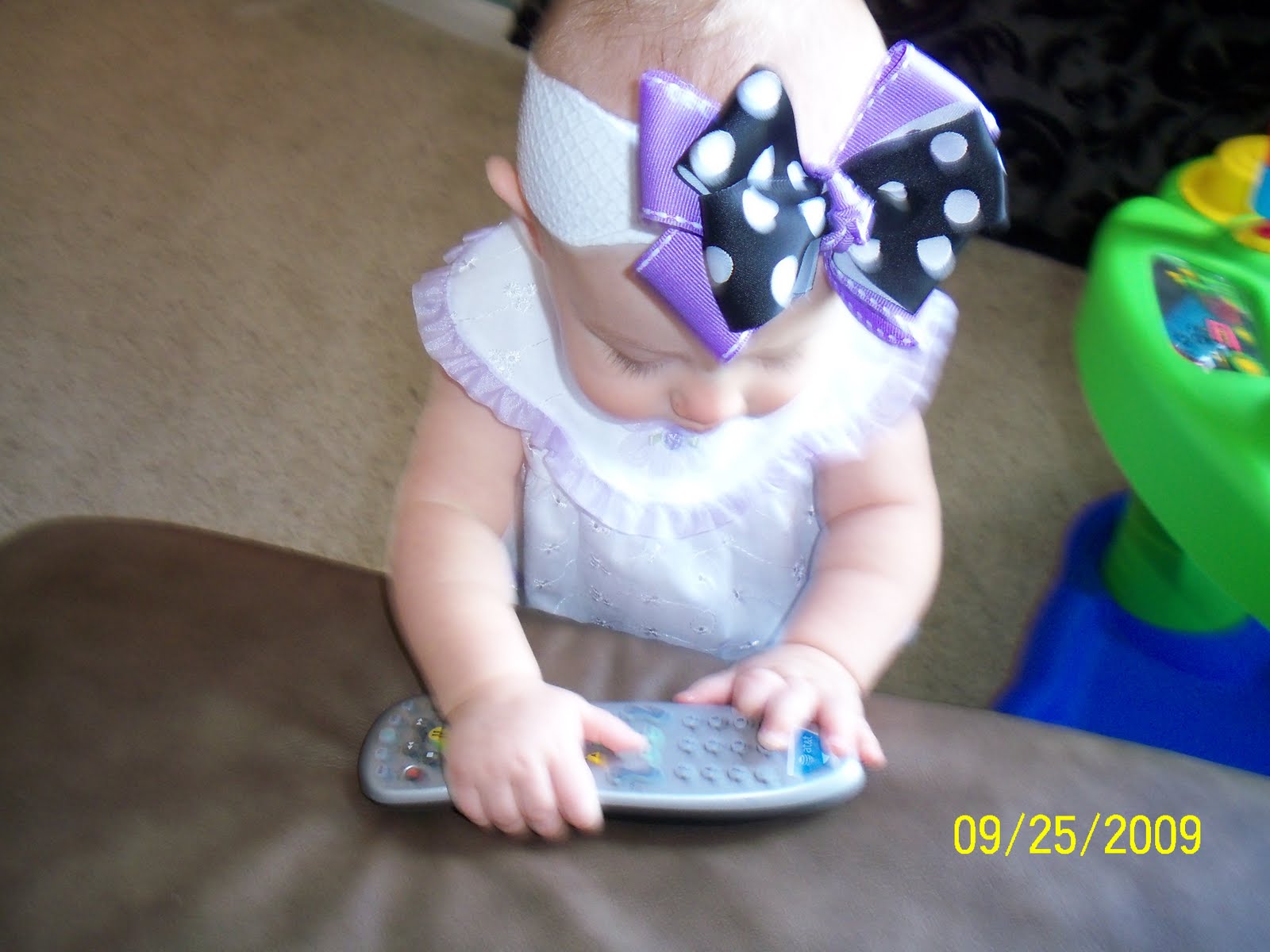 [ava+eight+months+old+034.JPG]