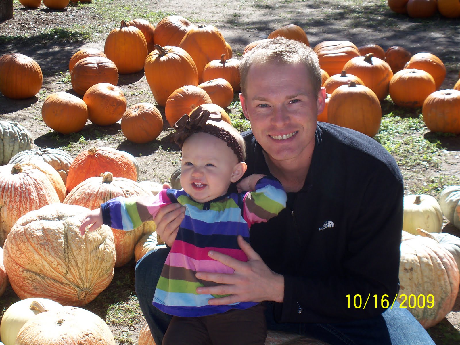 [Pumpkin+Patch+09+029.JPG]