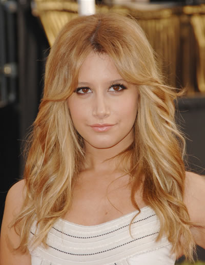 blonde hairstyles. long londe hairstyles with