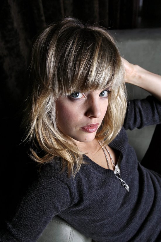 [mena_suvari_029.jpg]