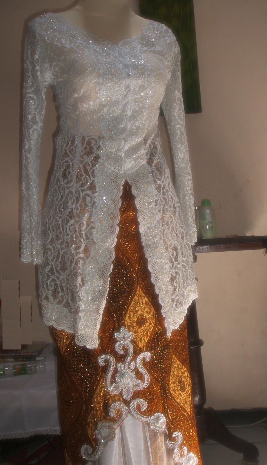 Kebaya Sederhana | model kebaya sederhana hairstylegalleries com Kebaya Sederhana | model kebaya sederhana hairstylegalleries com