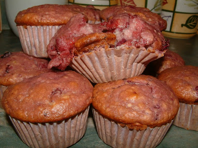 Muffins aux framboises et aux bleuets Muffins+aux+framboises+et+aux+bleuets+%28Recettes.qc.ca%292