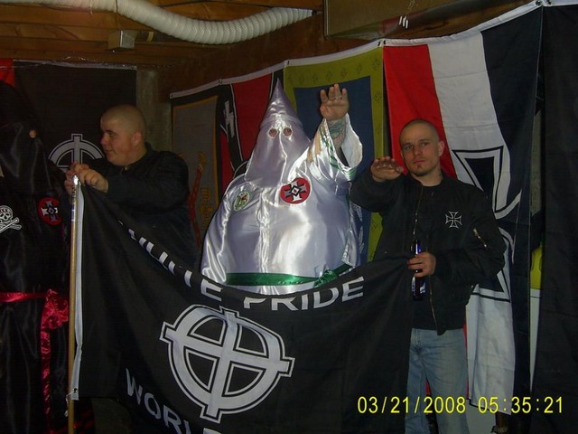 [SA400098.sized.jpg]