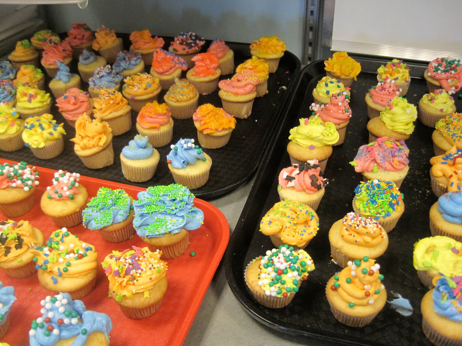 Ready, Set, Craft!: Cupcakes with Kids