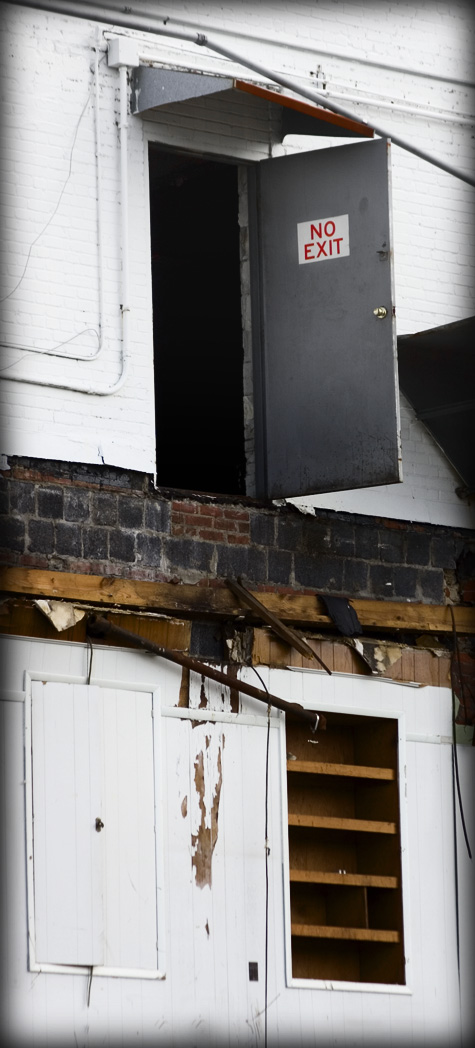 [exit.jpg]