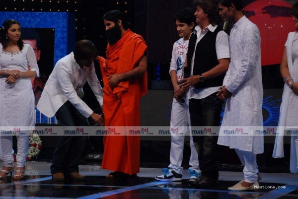 [baba-ramdev-sa-re-ga-ma-pa-7-mastione.jpg]