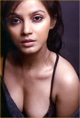 [nitu_maxim_bollyupdates01.jpg]