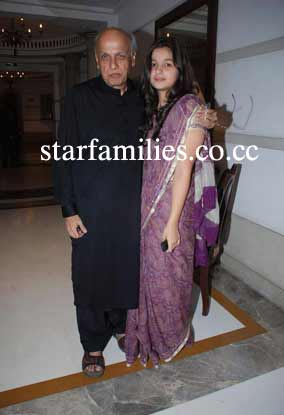 [mahesh-bhatt_daughter_alia.jpg]