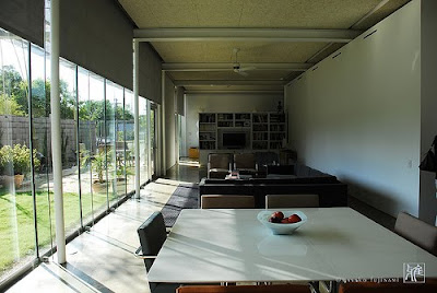 Simple Interior House in Dallas Texas by Ron Wommack Minimalist Interior House by Ron Wommack