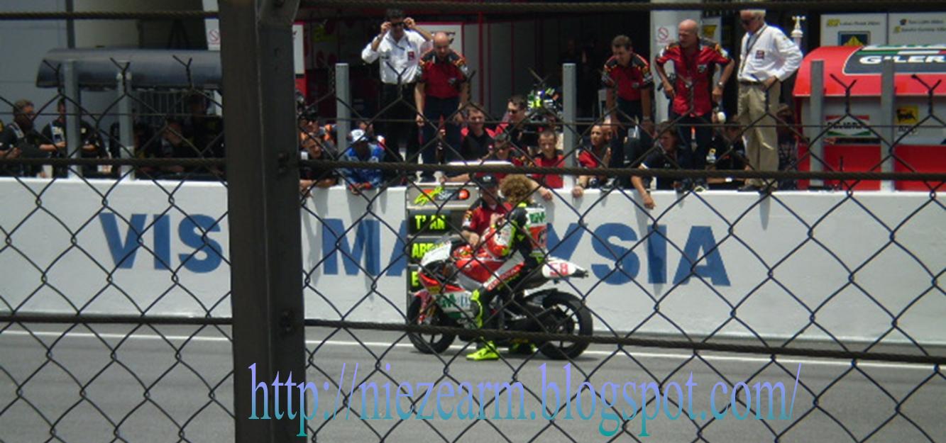 [gp06+Marco+Simoncelli+250cc.jpg]