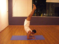 Pincha Mayurasana