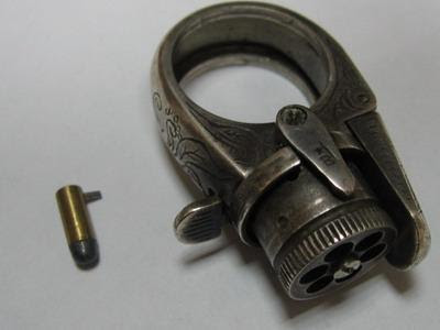 bague+pistolet+a+broche 03 Weapons that make you wonder