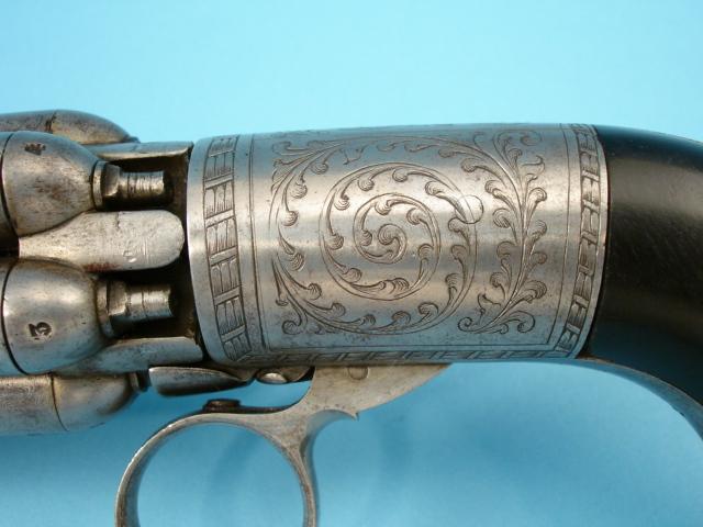 Weapons that make you wonder poivriere+poignard+w+b+promoli 07 Weapons that make you wonder