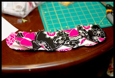 باترون تنورة مع طريقة الخياطة لطفلة  Petal+Toddler+Skirt+Pink+Black+Pattern+Handmade+Sewn21