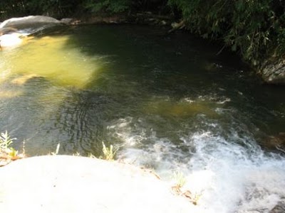 air terjun lata jarum