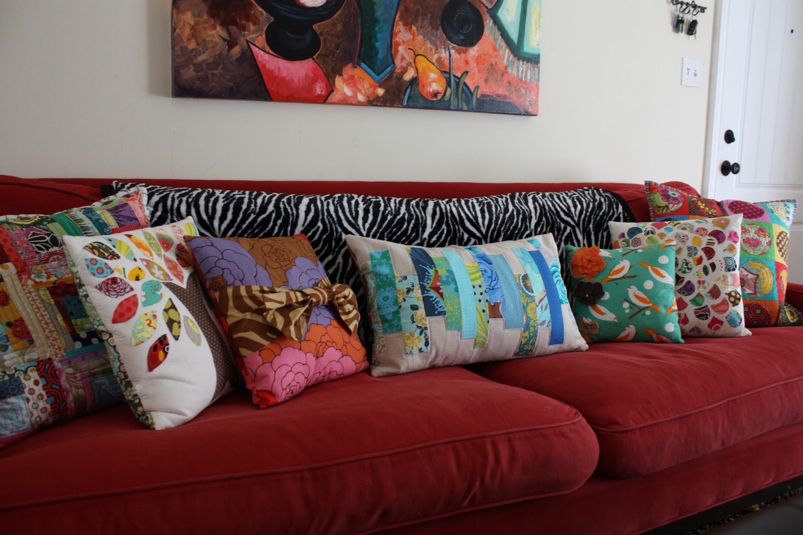 MOM: Pillows!!