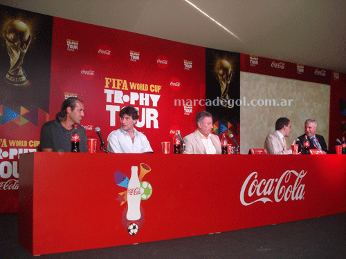 [copa_fifa_coca_cola_argenti.gif]