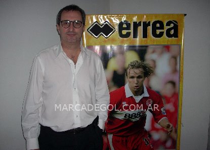 [victor_iglesias_errea_argentina.jpg]