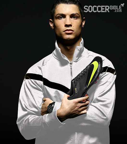 [cristiano-ronaldo-nike-mercurial-superfly-black_2.jpg]