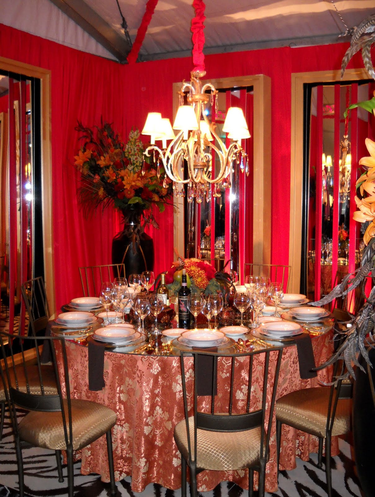 [diffa+table.JPG]