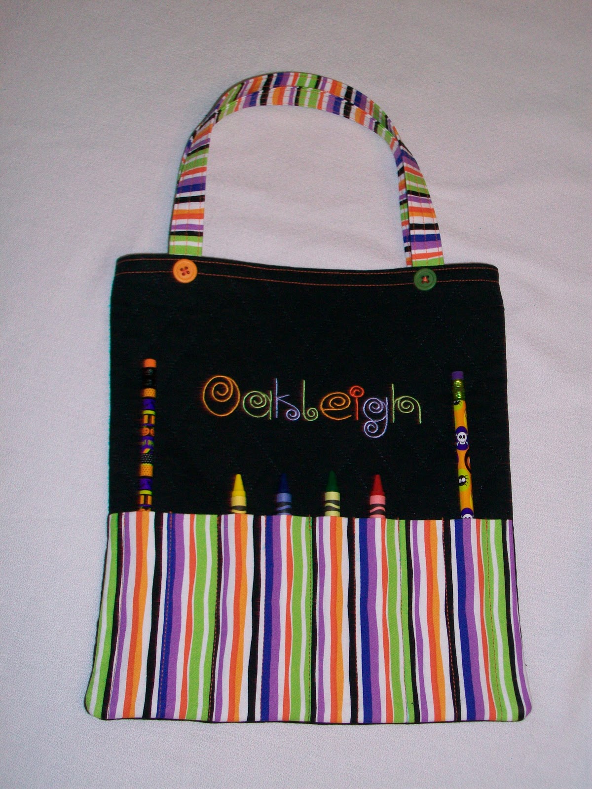 FlyAwayHome Crayon Bag Tutorial