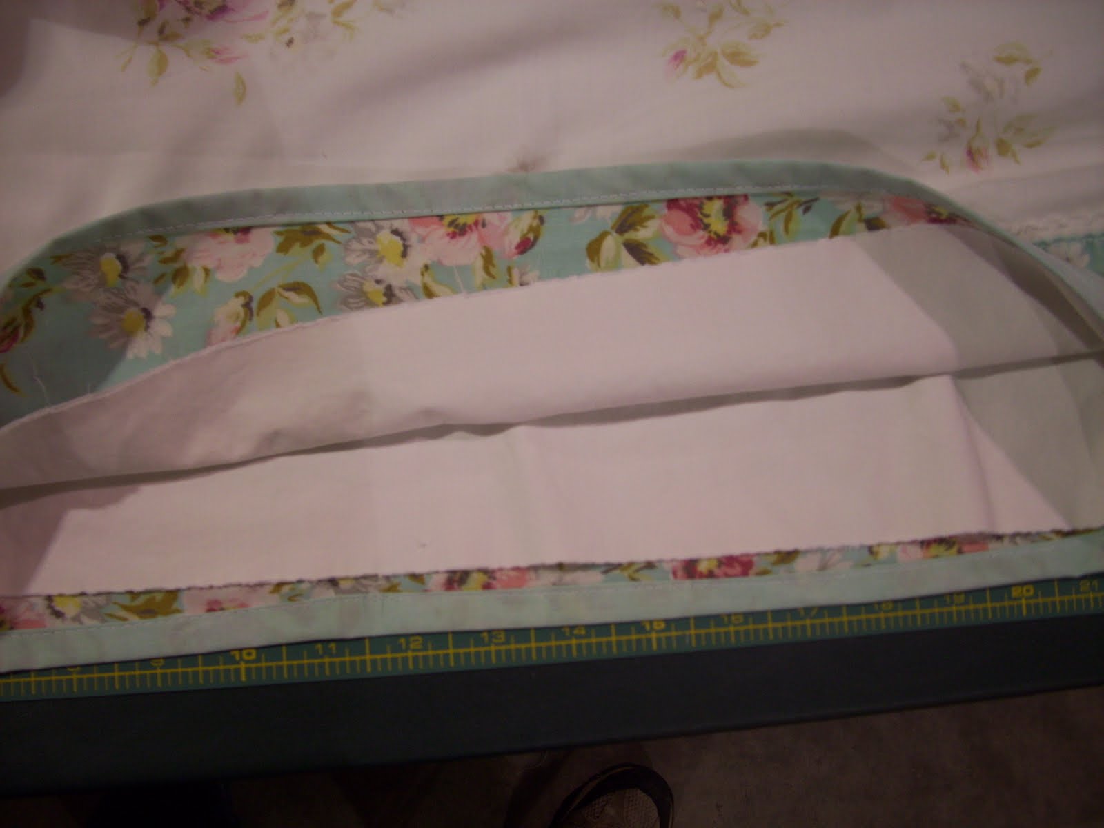 An Apple and a Tree How to add a lining to a pillowcase dress