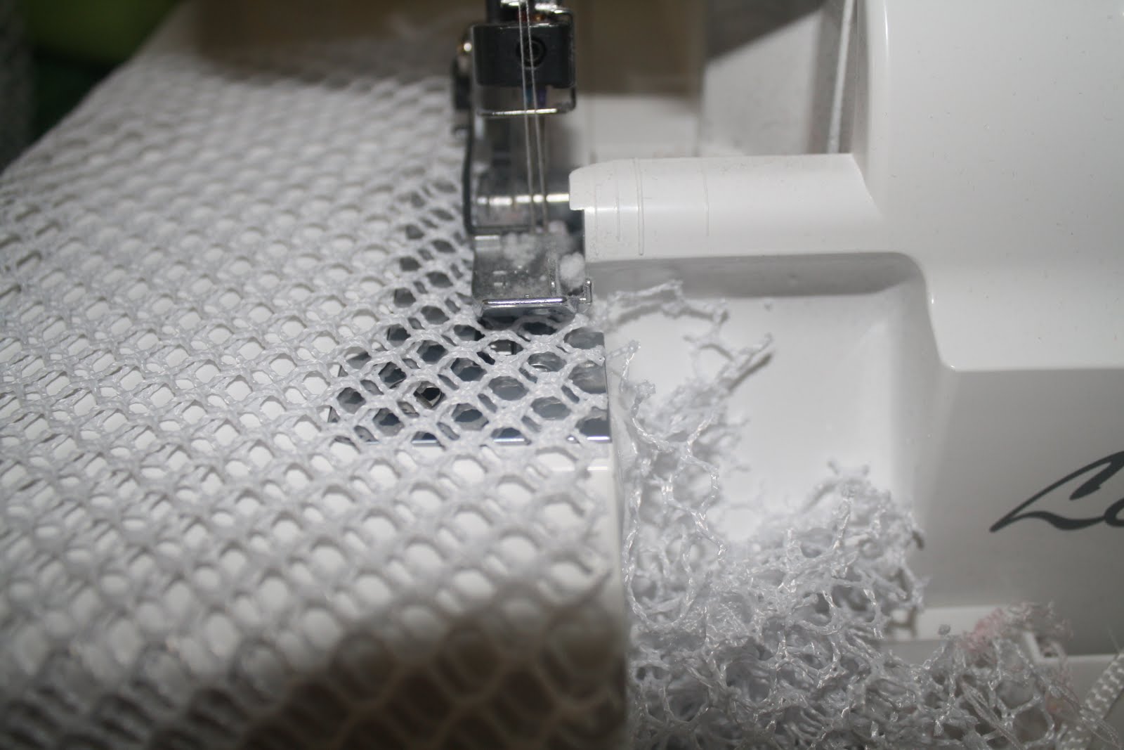 An Apple and a Tree Mesh Produce Bags Tutorial