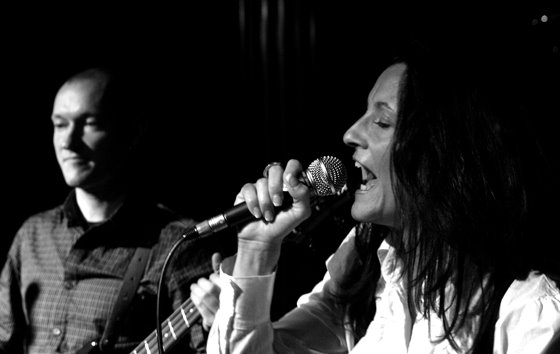 [IMG_0253abw+NET.jpg]