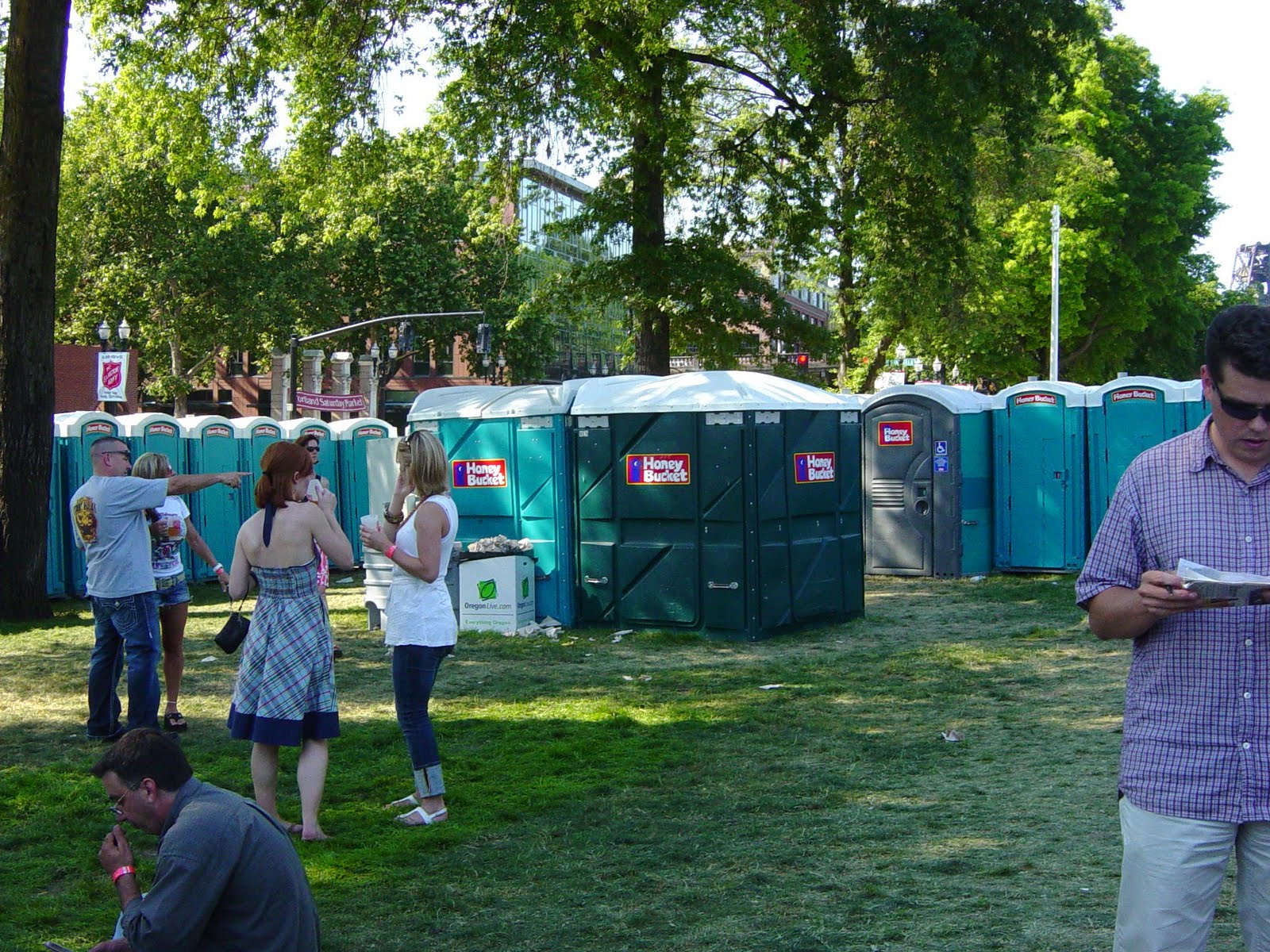 [Larch+Mountain+trail,+brewfest+031.JPG]