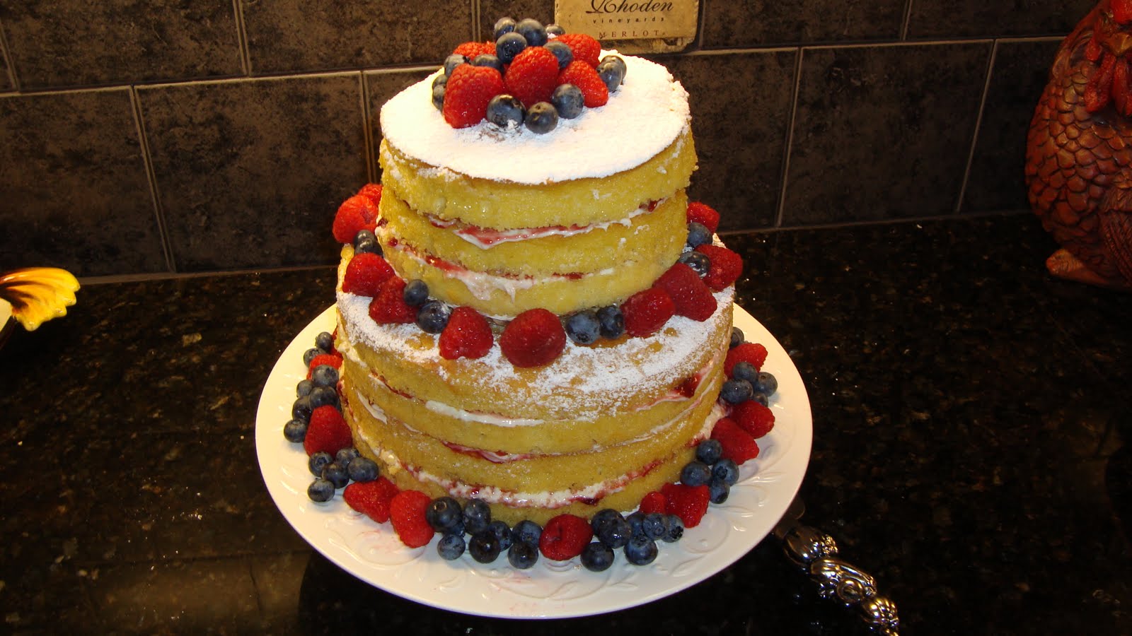 Raspberry+ripple+cake
