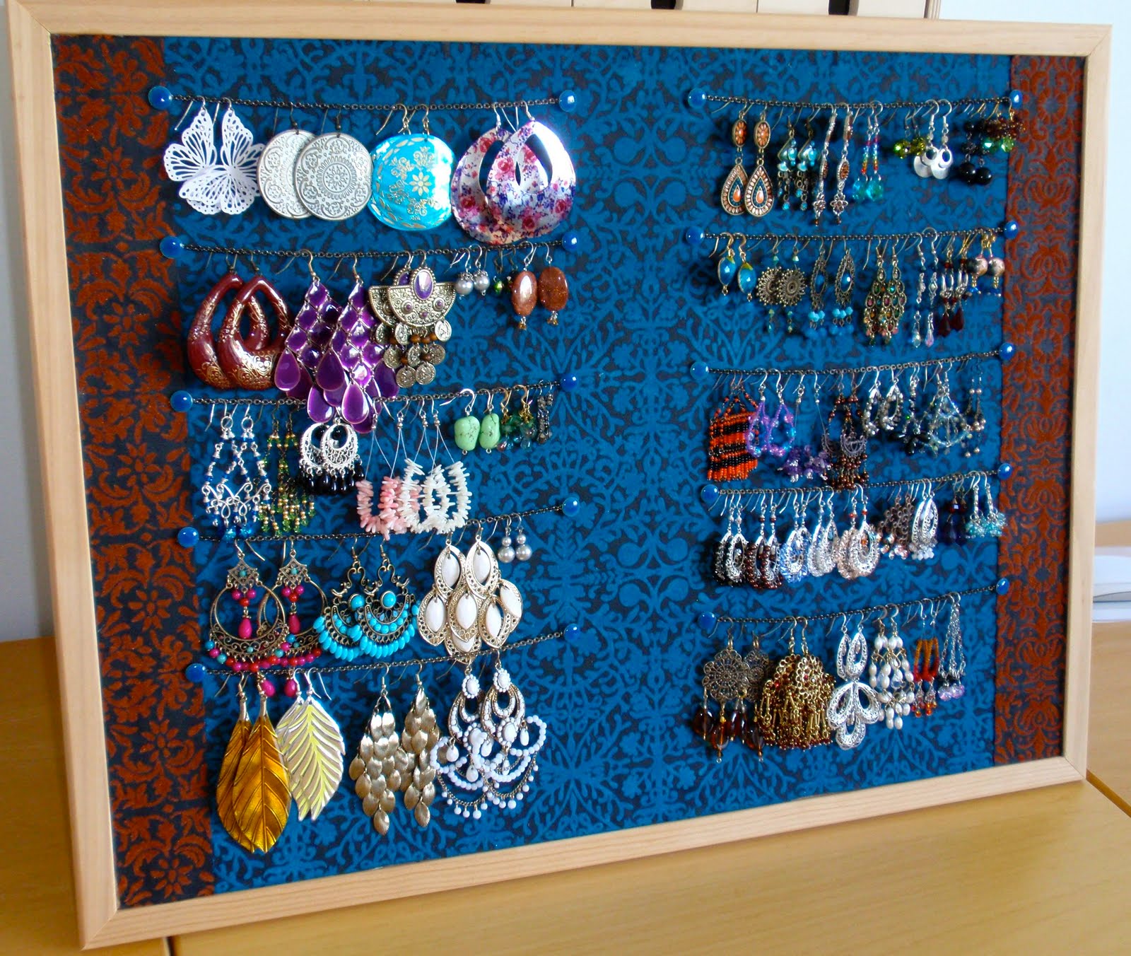 UmaMakeupHDTV DIY project Earring holder
