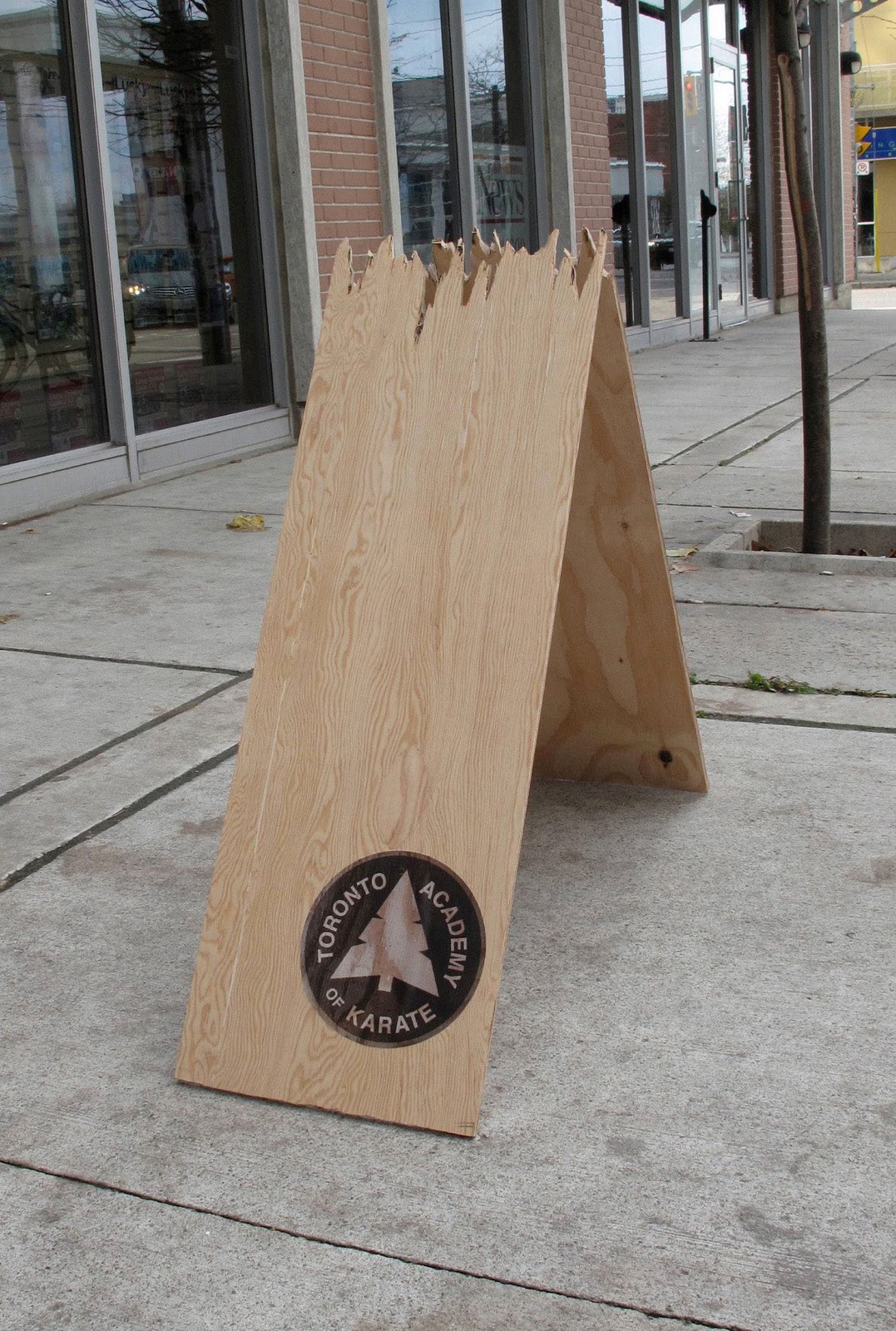 [Karate_Board_small.jpg]