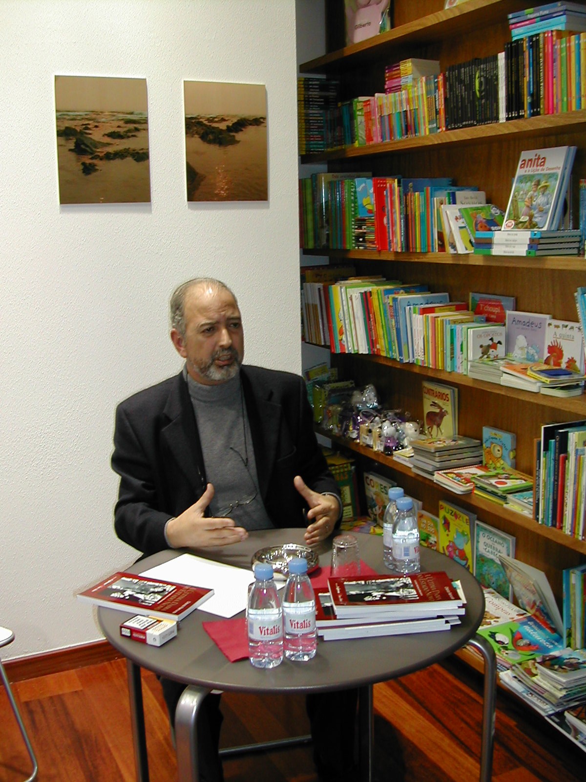 [DSCN2159.JPG]