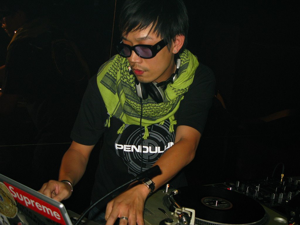 [2812675085_59f7bdf9bf_b.jpg]