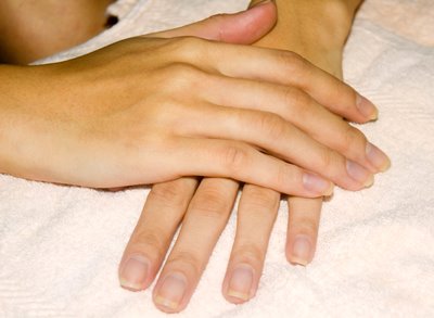 [nail2.jpg]