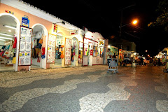 Passarela do álcool - Rua Portugal à noite