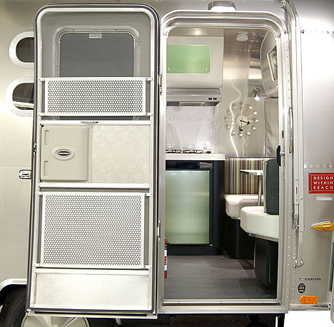 [dwr_airstream_ccd_dixon.jpg]
