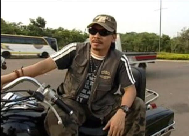 Al Baghdadi Lovers: KH. Junaedi Al Baghdadi