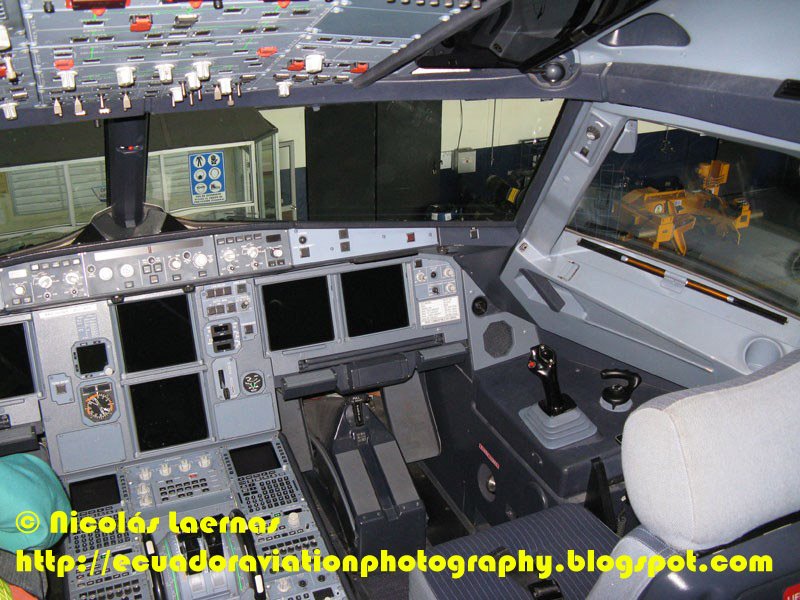 [1Cockpit.jpg]