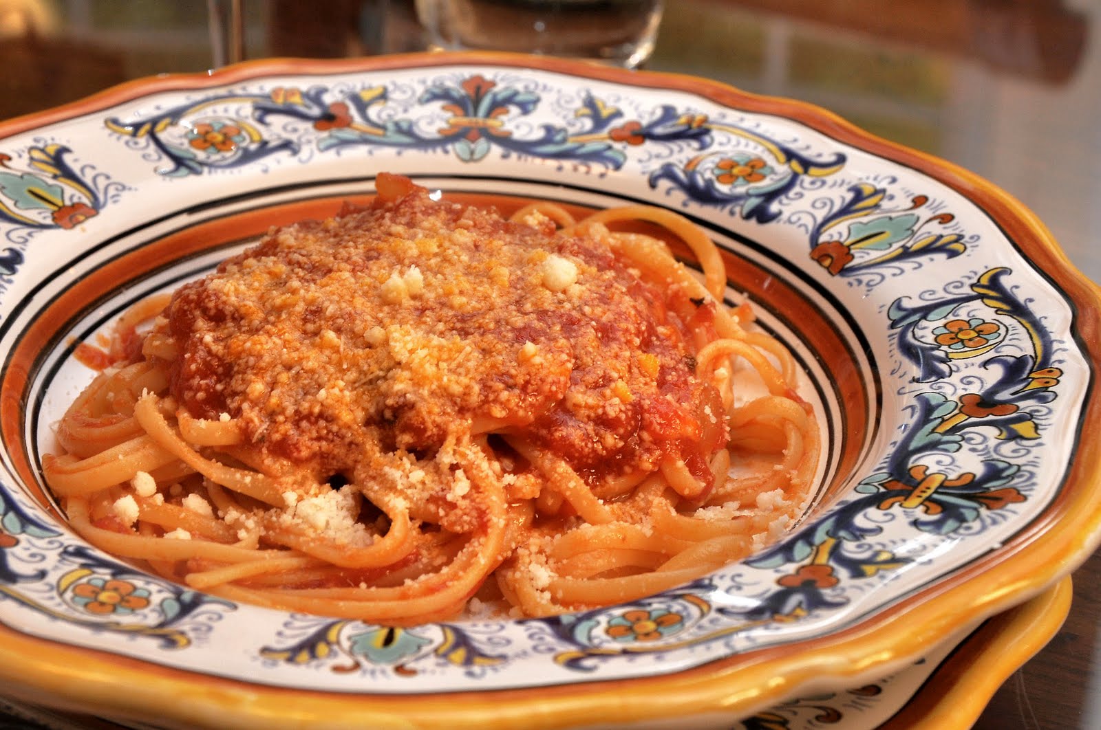 [Pagu+(est!+est!)+plated_edited-2.jpg]